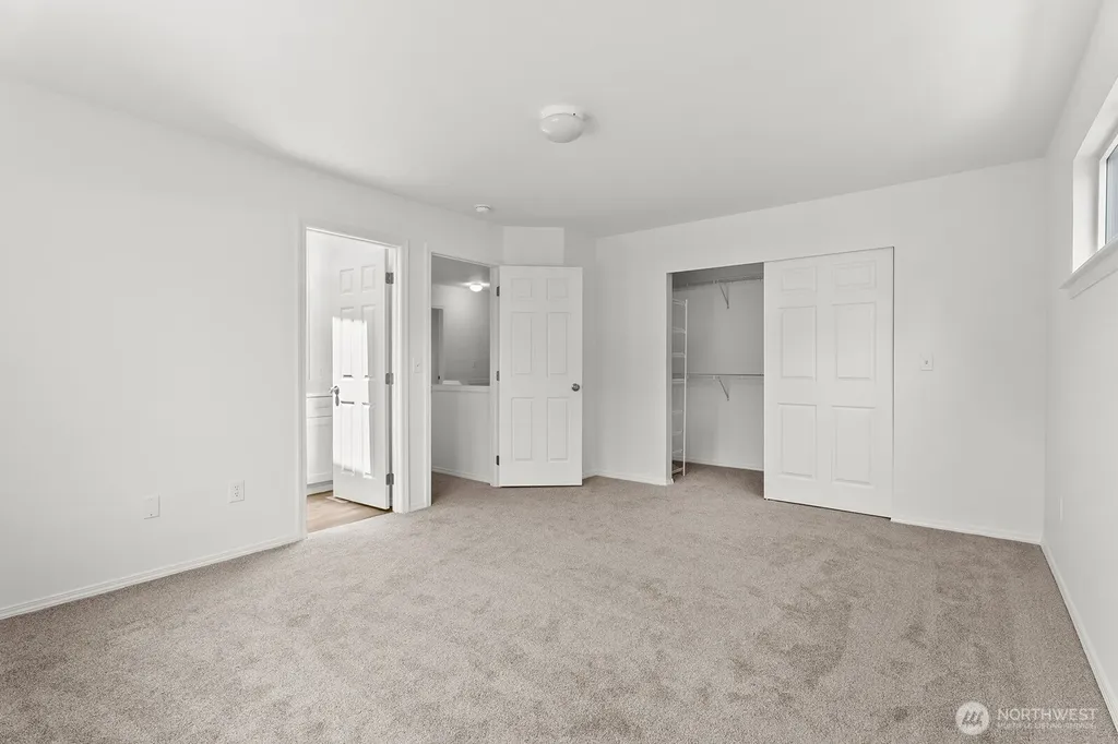 2707 S 268th Place Kent WA 98032