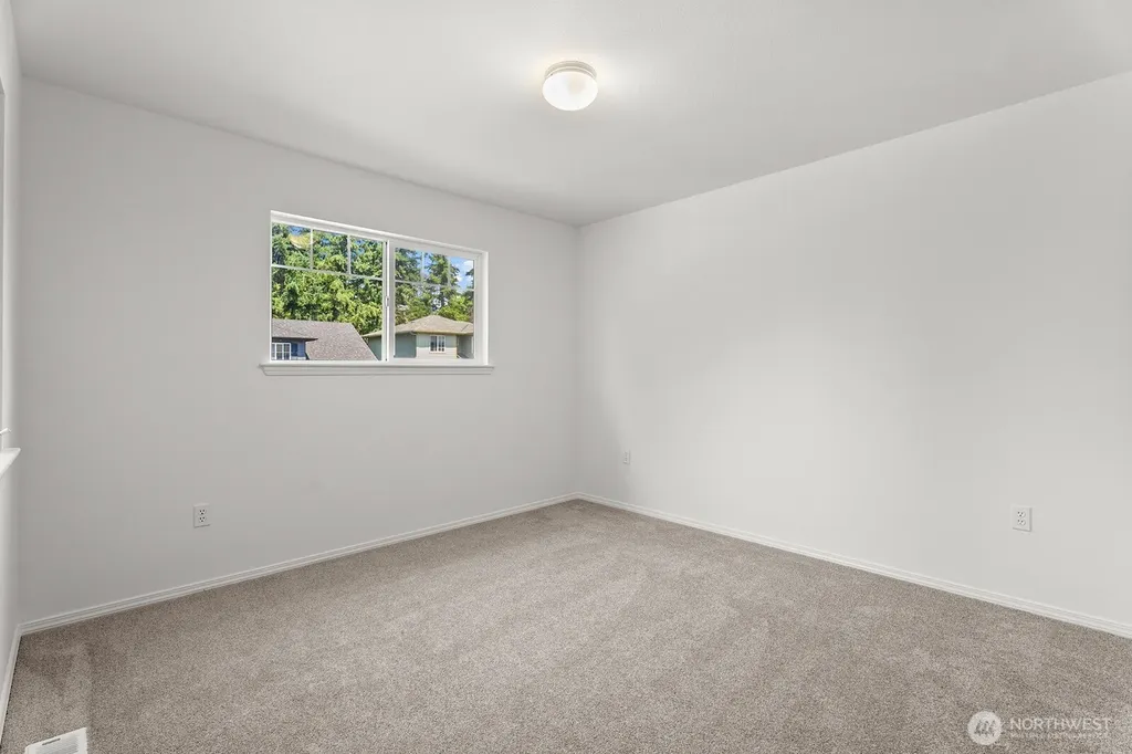 2707 S 268th Place Kent WA 98032
