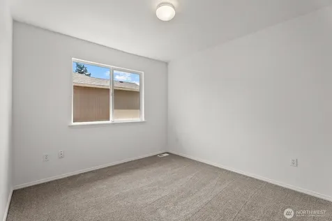 2707 S 268th Place Kent WA 98032