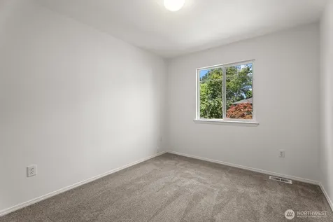 2707 S 268th Place Kent WA 98032