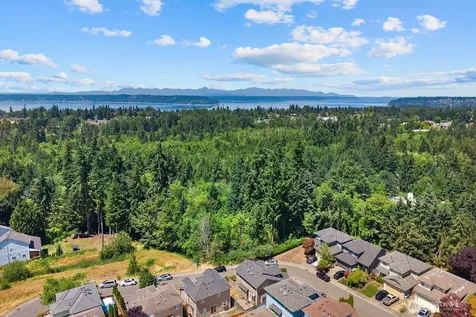 2707 S 268th Place Kent WA 98032