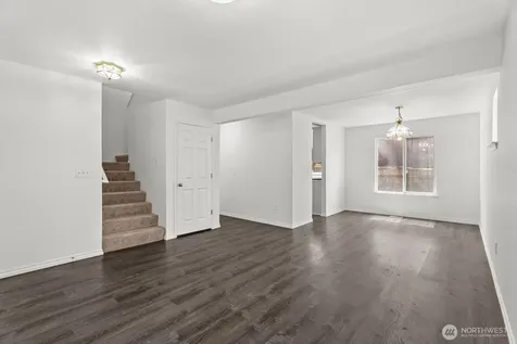 2707 S 268th Place Kent WA 98032
