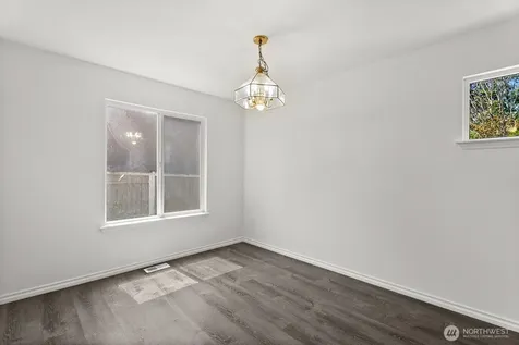 2707 S 268th Place Kent WA 98032