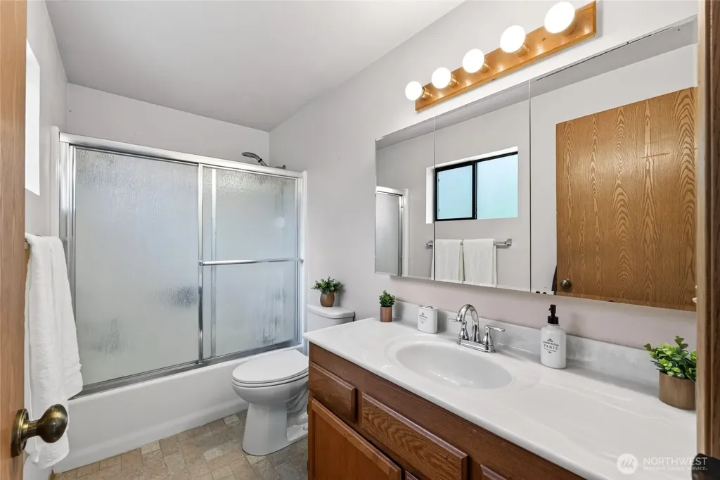 18604 73rd Street E Bonney Lake WA 98391