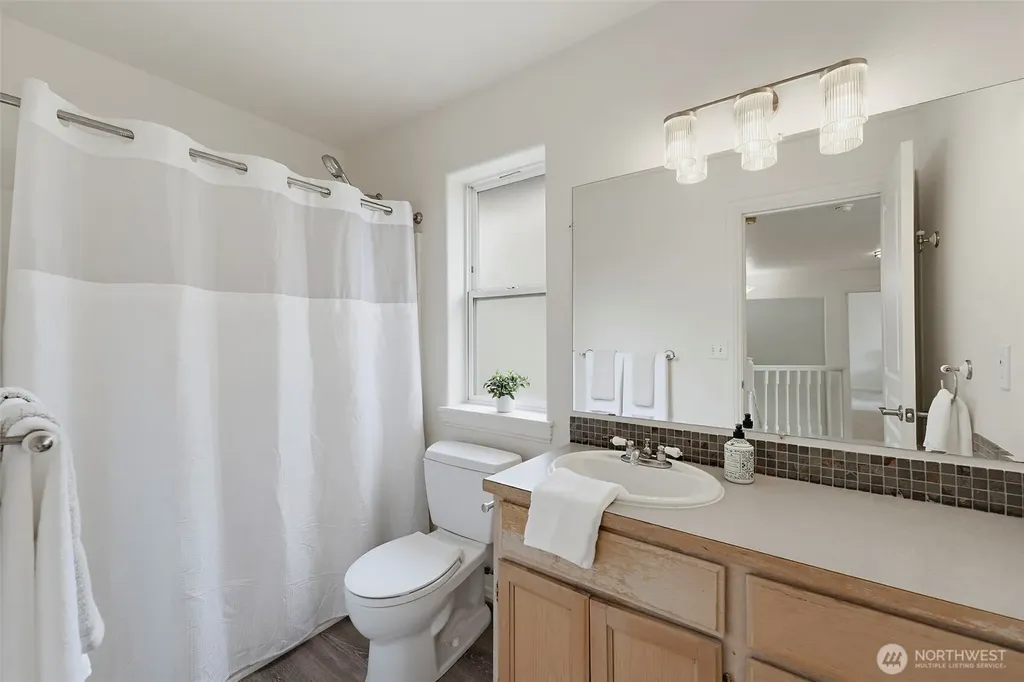 37815 21st Court S Federal Way WA 98003