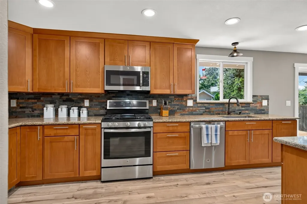 413 Thrasher Avenue NE North Bend WA 98045