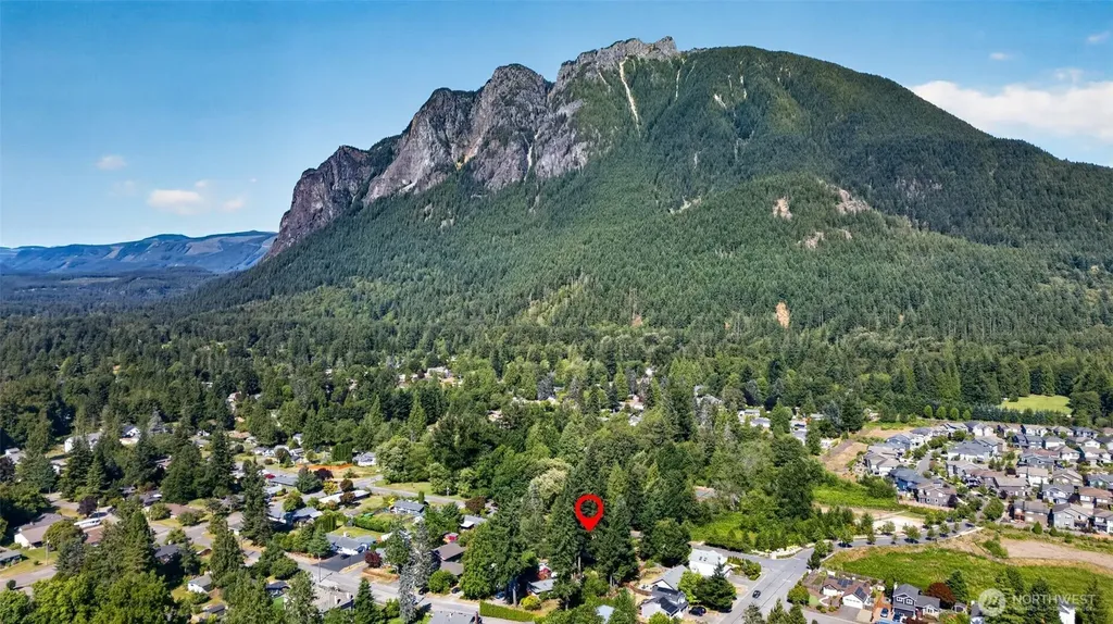 413 Thrasher Avenue NE North Bend WA 98045