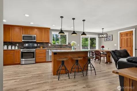 413 Thrasher Avenue NE North Bend WA 98045