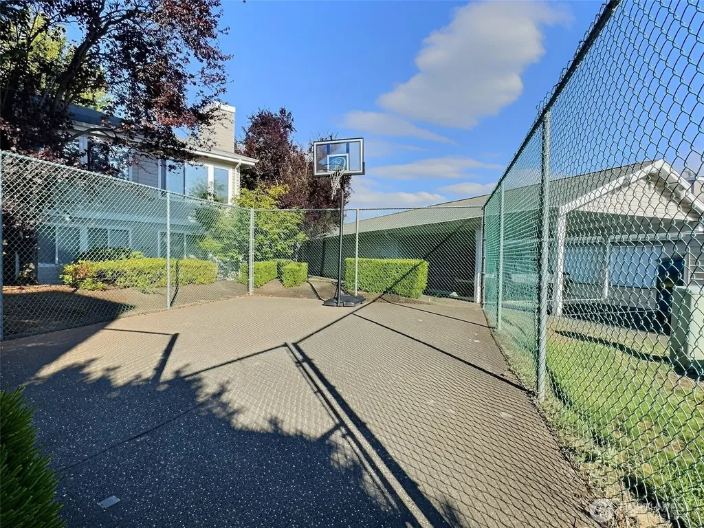 11130 SE 208th Street Kent WA 98031