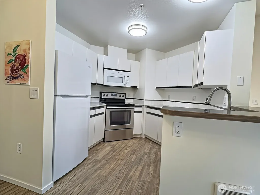 11130 SE 208th Street Kent WA 98031