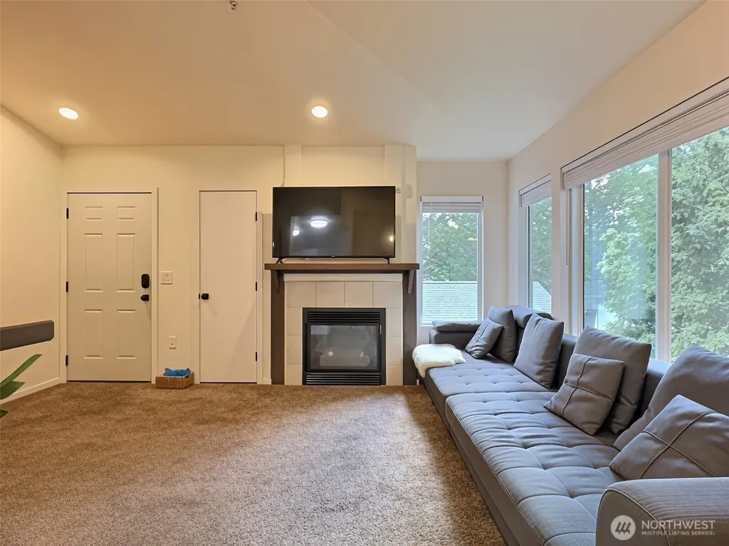 11130 SE 208th Street Kent WA 98031