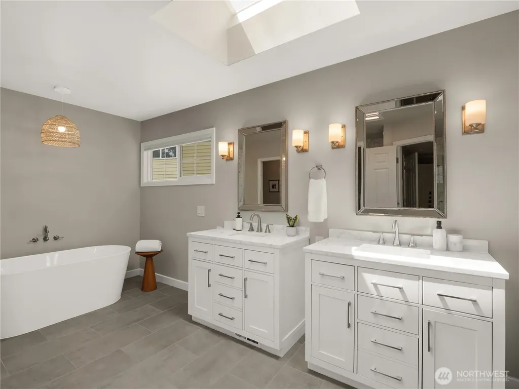 23420 SE 28th Court Sammamish WA 98075