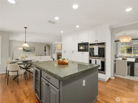 23420 SE 28th Court Sammamish WA 98075