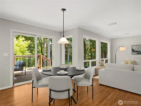 23420 SE 28th Court Sammamish WA 98075