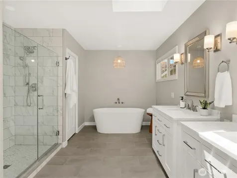 23420 SE 28th Court Sammamish WA 98075