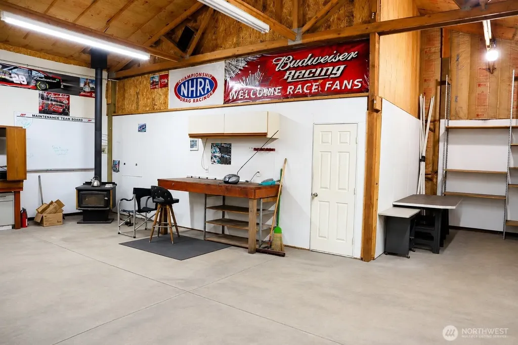 511 NE Lakeshore Drive N Tahuya WA 98588
