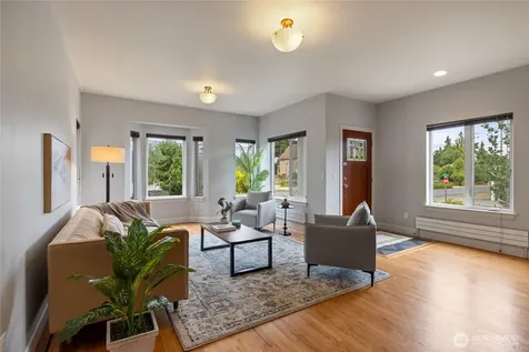 1904 N Proctor Street Tacoma WA 98406