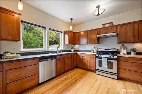 1904 N Proctor Street Tacoma WA 98406
