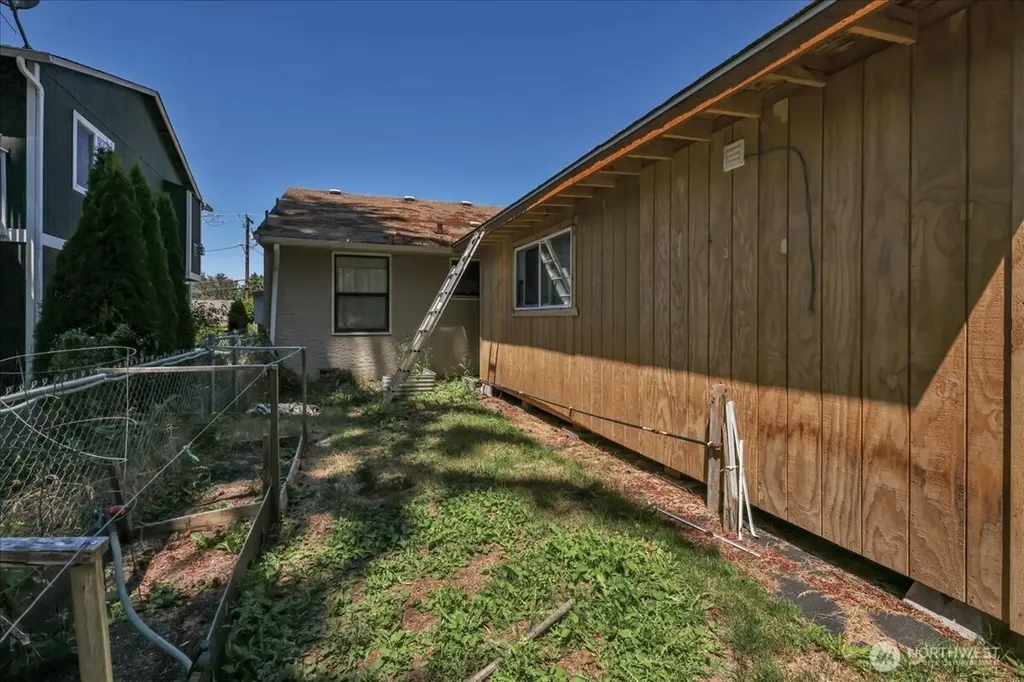 3039 S 200th Street Seatac WA 98198