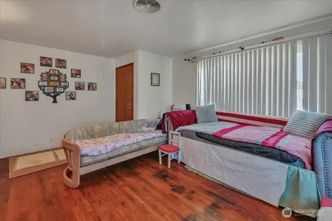 3039 S 200th Street Seatac WA 98198