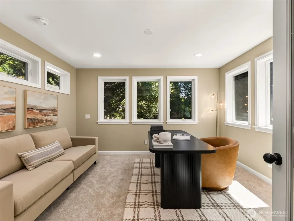 420 222nd Avenue NE Sammamish WA 98074