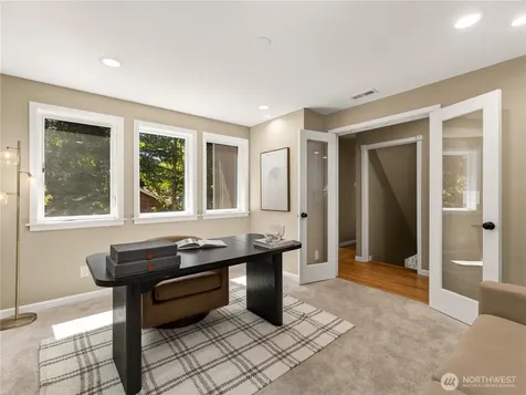 420 222nd Avenue NE Sammamish WA 98074