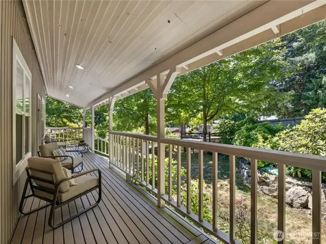 420 222nd Avenue NE Sammamish WA 98074
