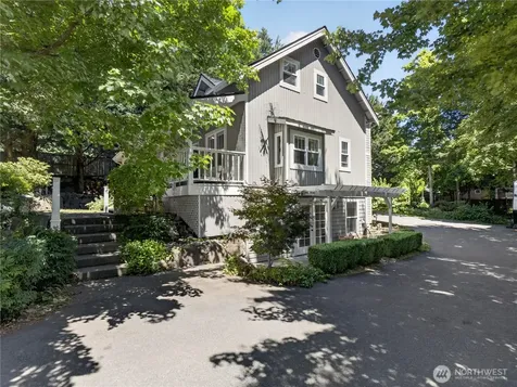 420 222nd Avenue NE Sammamish WA 98074