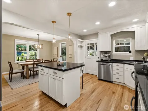 420 222nd Avenue NE Sammamish WA 98074