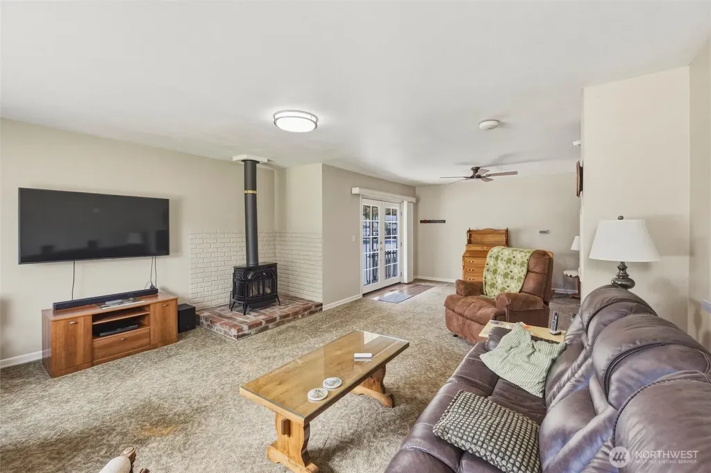 1002 Nelson Street Sedro Woolley WA 98982