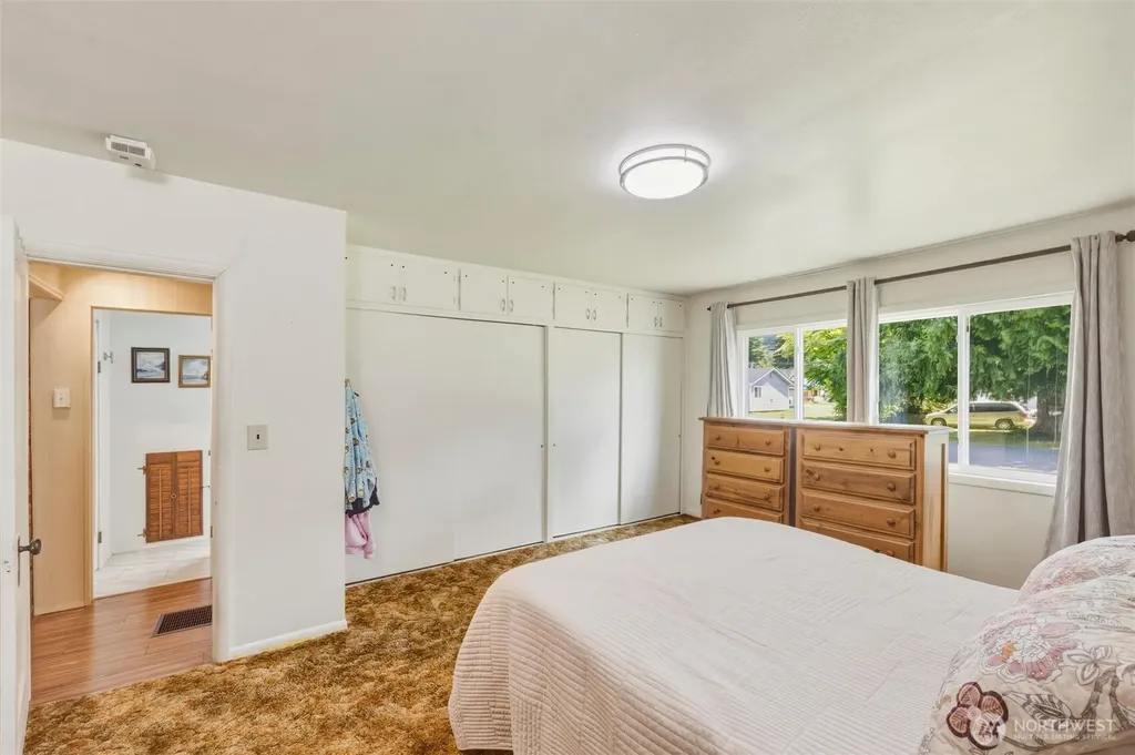 1002 Nelson Street Sedro Woolley WA 98982
