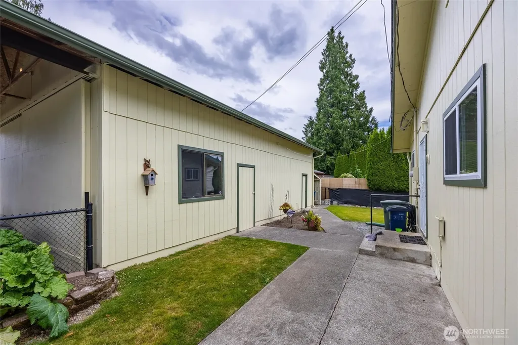 1002 Nelson Street Sedro Woolley WA 98982