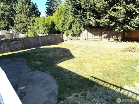 18604 131st Avenue SE Renton WA 98058