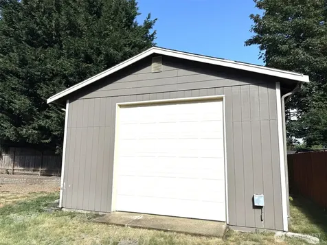 18604 131st Avenue SE Renton WA 98058