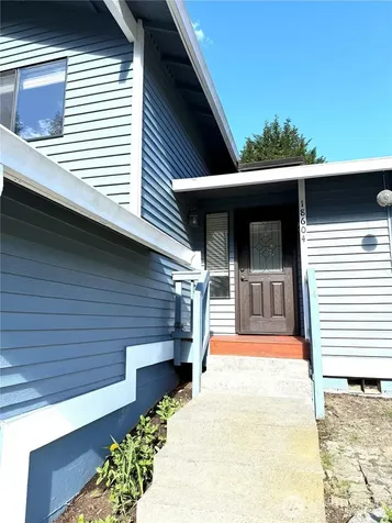 18604 131st Avenue SE Renton WA 98058