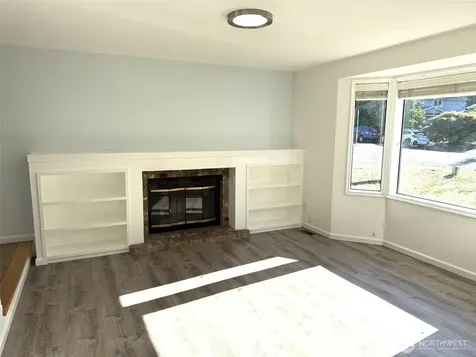 18604 131st Avenue SE Renton WA 98058