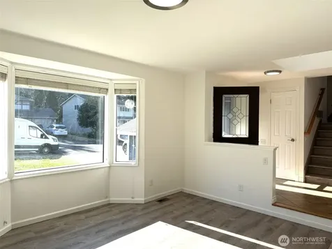 18604 131st Avenue SE Renton WA 98058