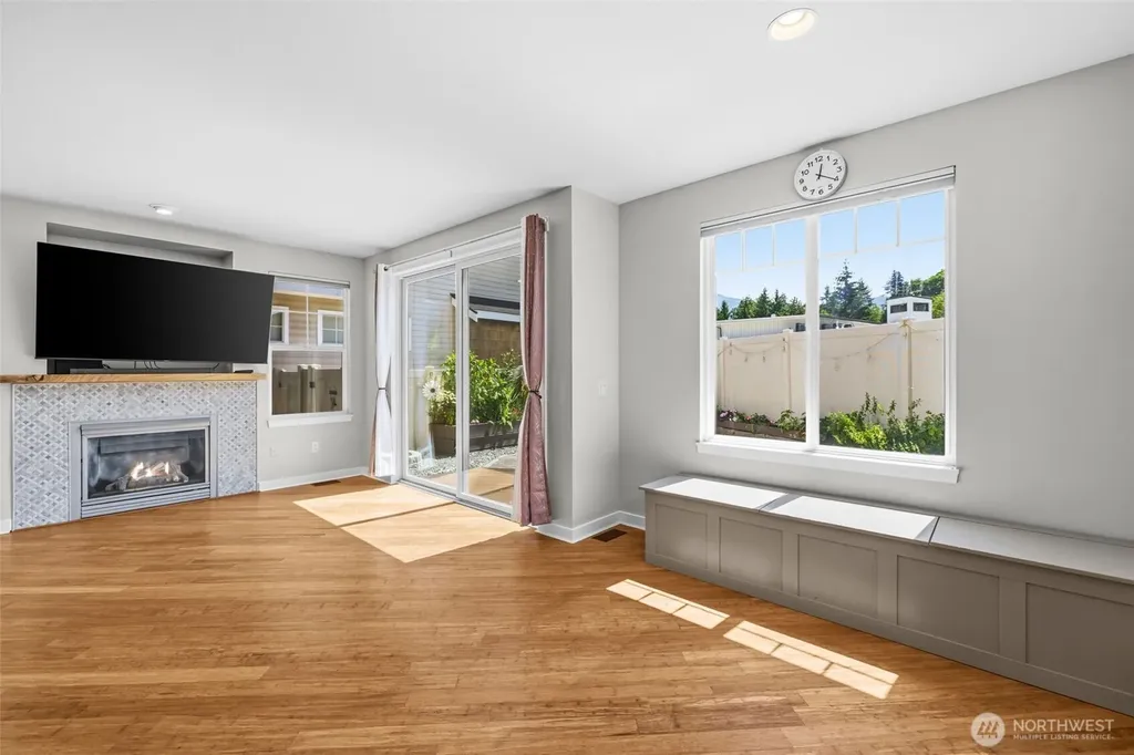 205 Newport Way NW Issaquah WA 98027