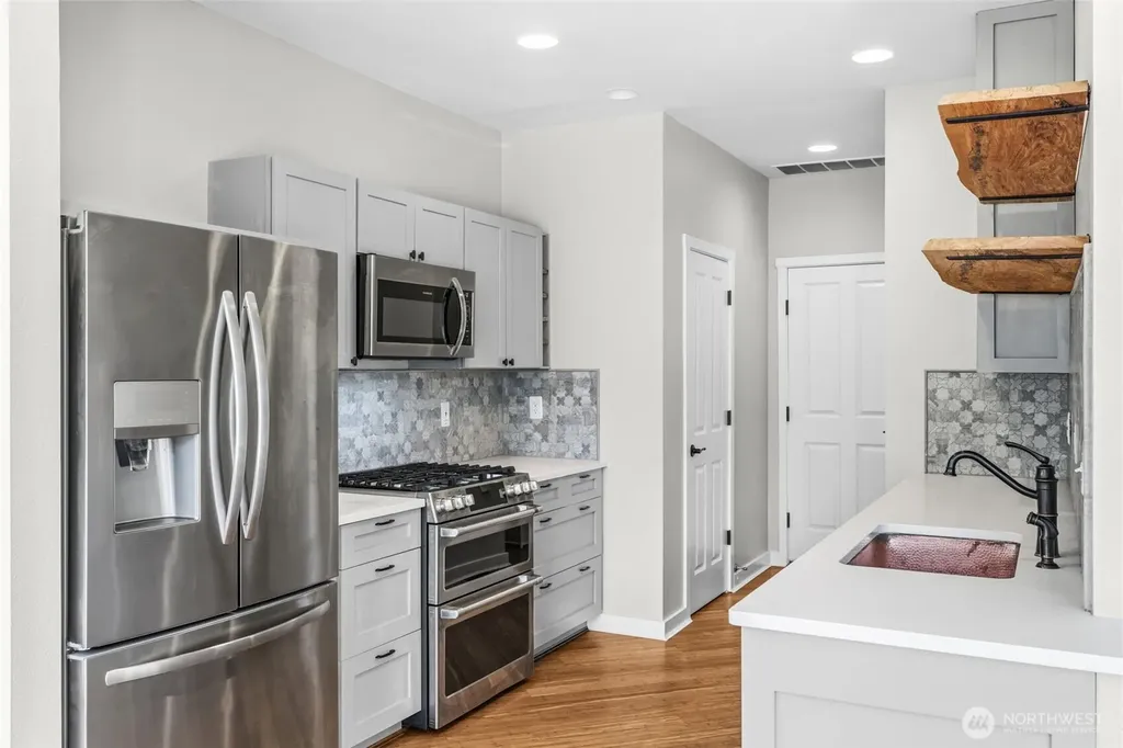 205 Newport Way NW Issaquah WA 98027
