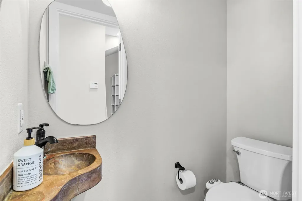 205 Newport Way NW Issaquah WA 98027