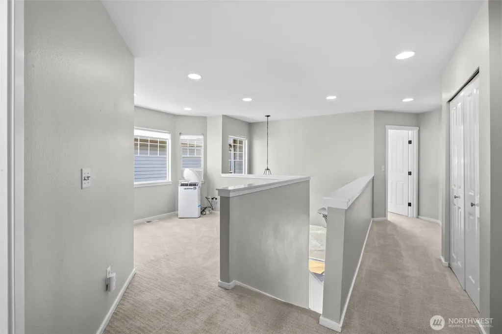205 Newport Way NW Issaquah WA 98027