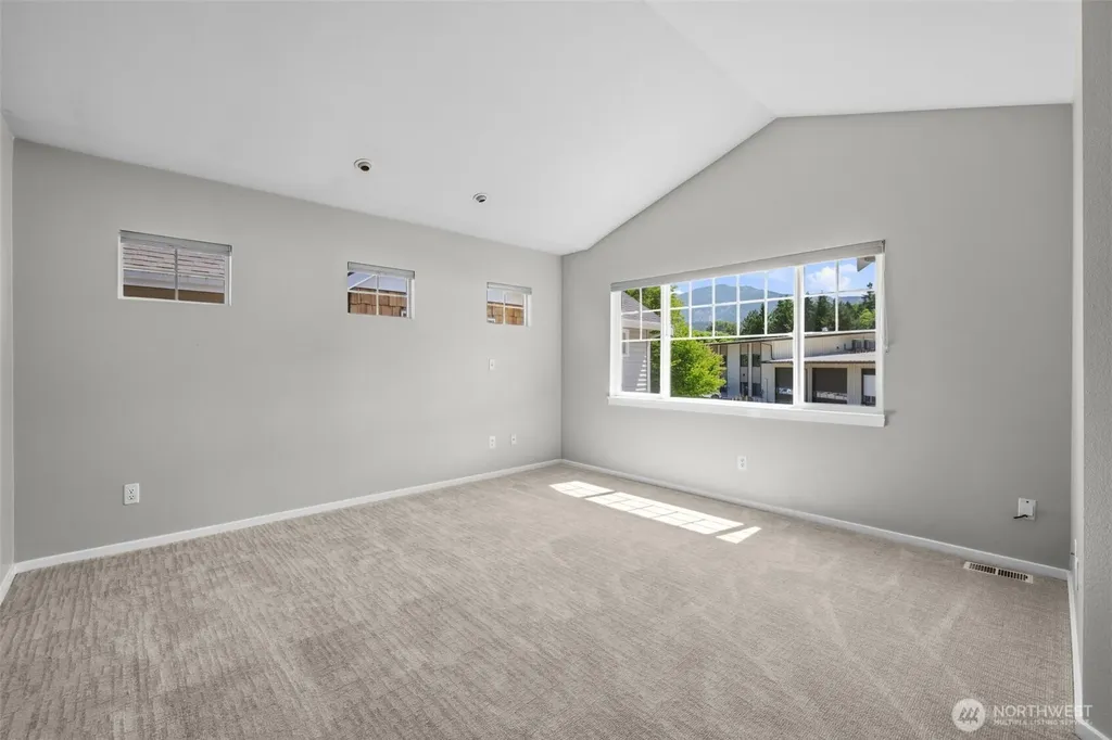 205 Newport Way NW Issaquah WA 98027