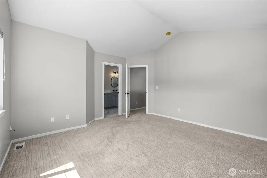 205 Newport Way NW Issaquah WA 98027