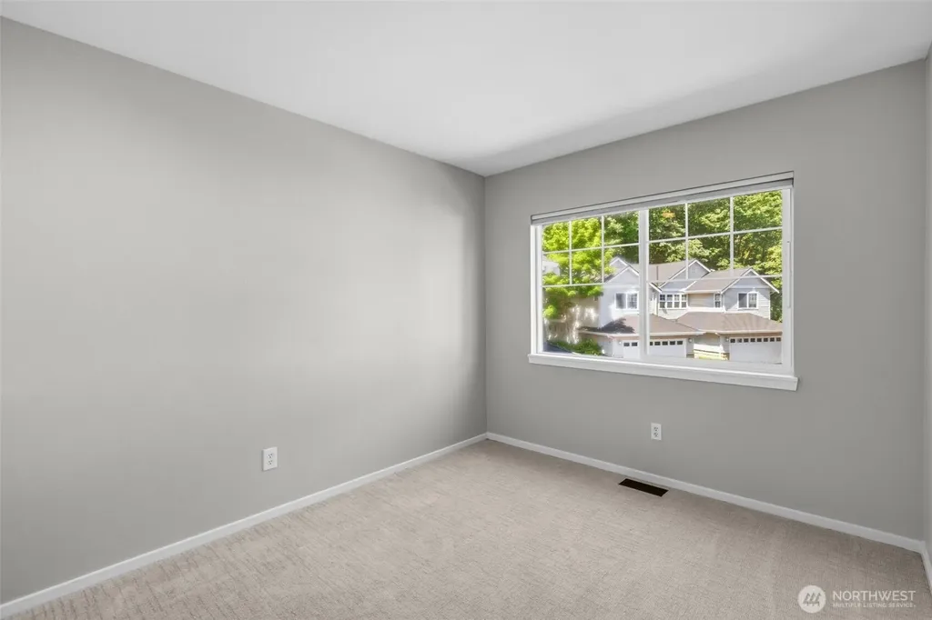205 Newport Way NW Issaquah WA 98027