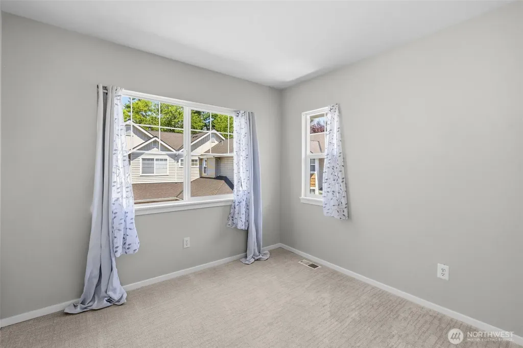 205 Newport Way NW Issaquah WA 98027