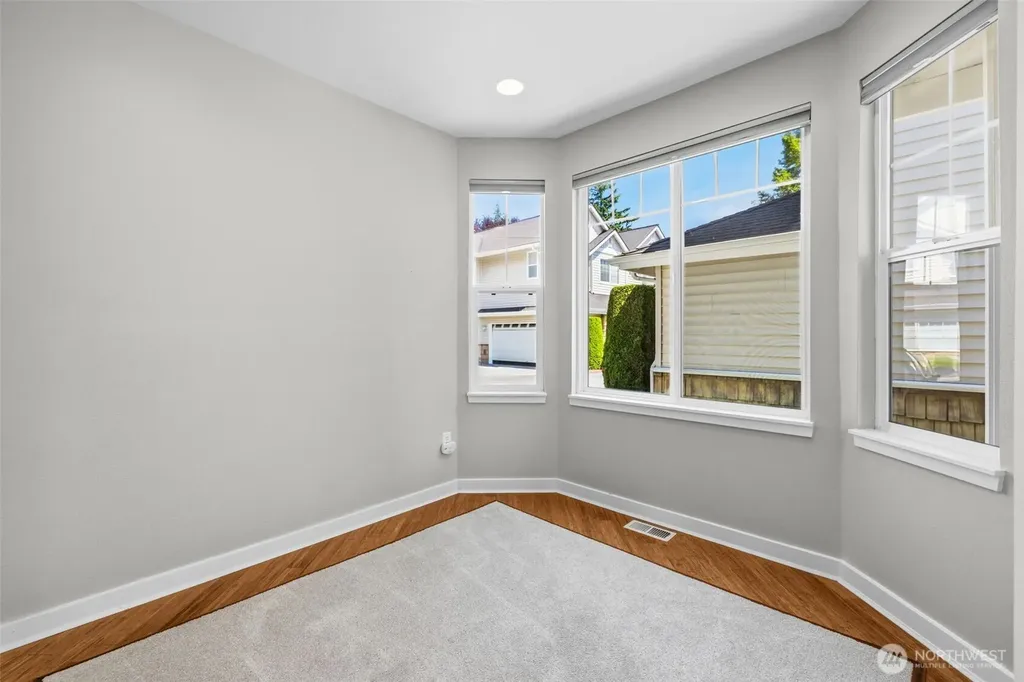 205 Newport Way NW Issaquah WA 98027