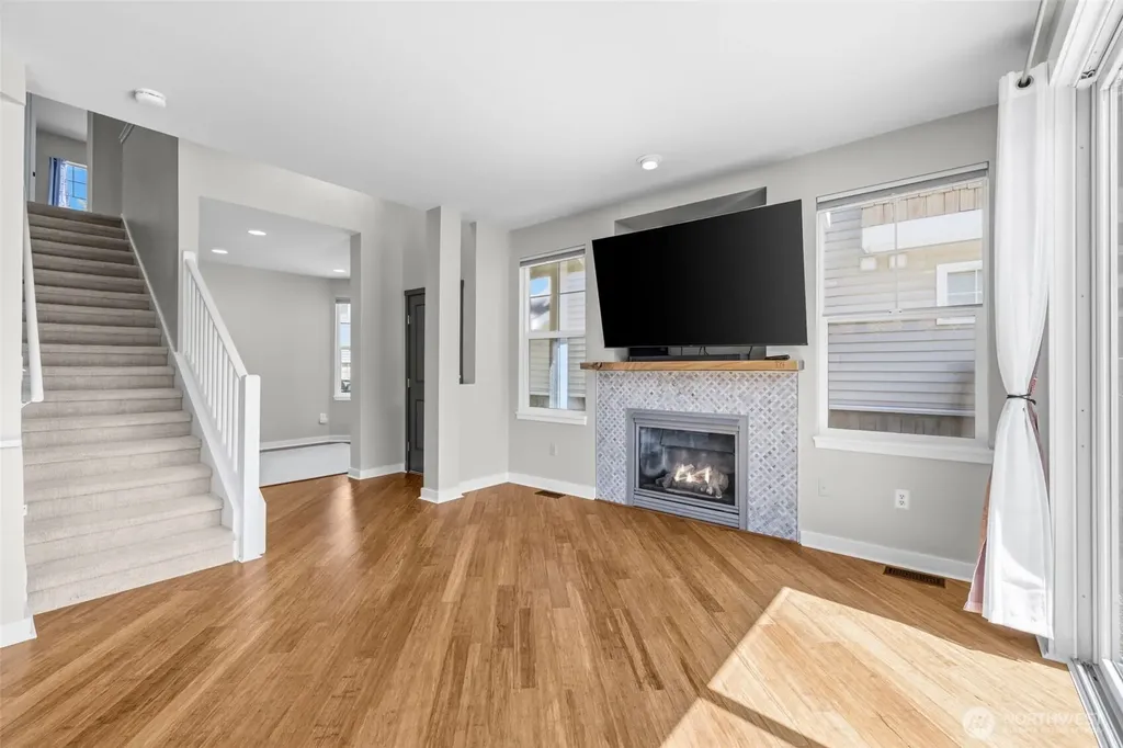 205 Newport Way NW Issaquah WA 98027