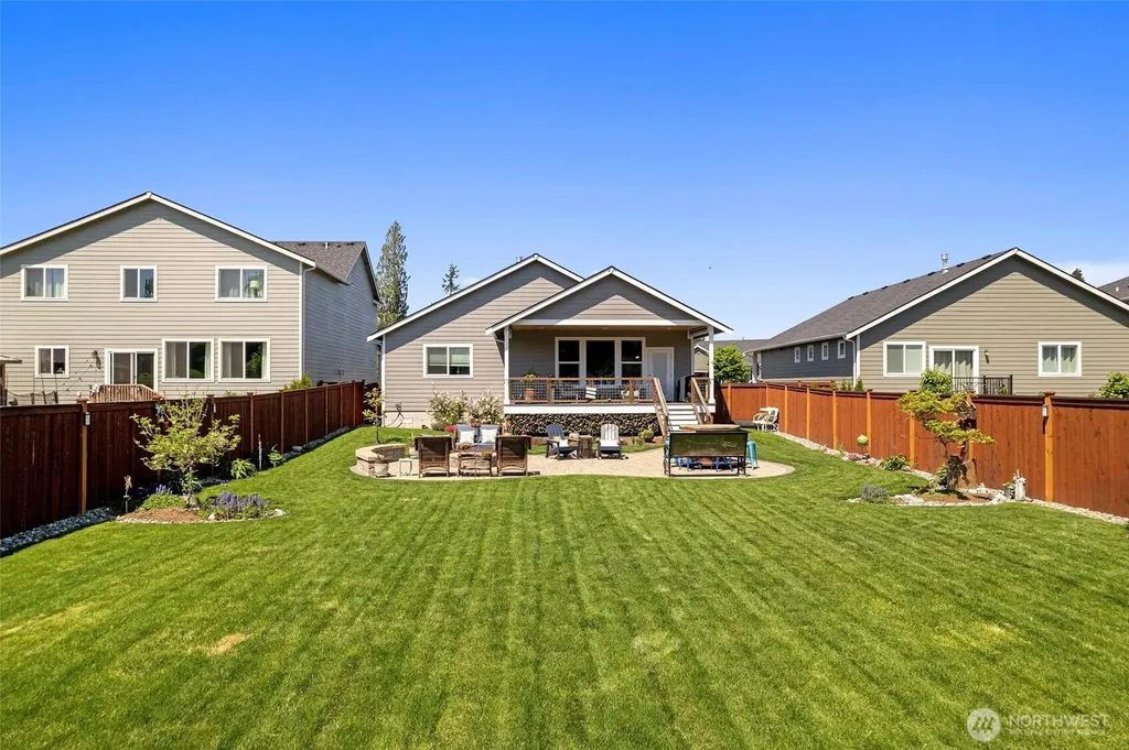1720 River Walk Lane Burlington WA 98233