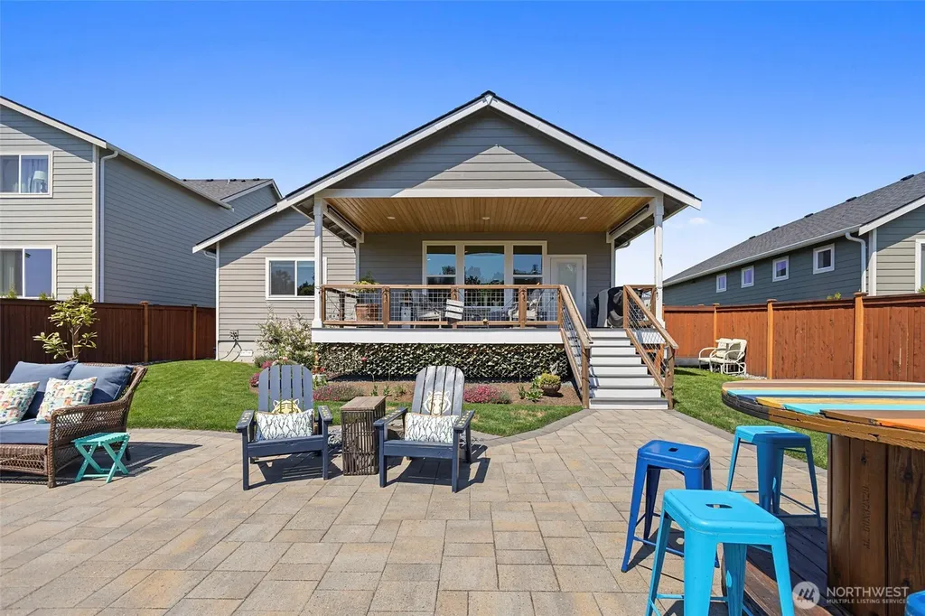 1720 River Walk Lane Burlington WA 98233