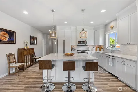 1720 River Walk Lane Burlington WA 98233